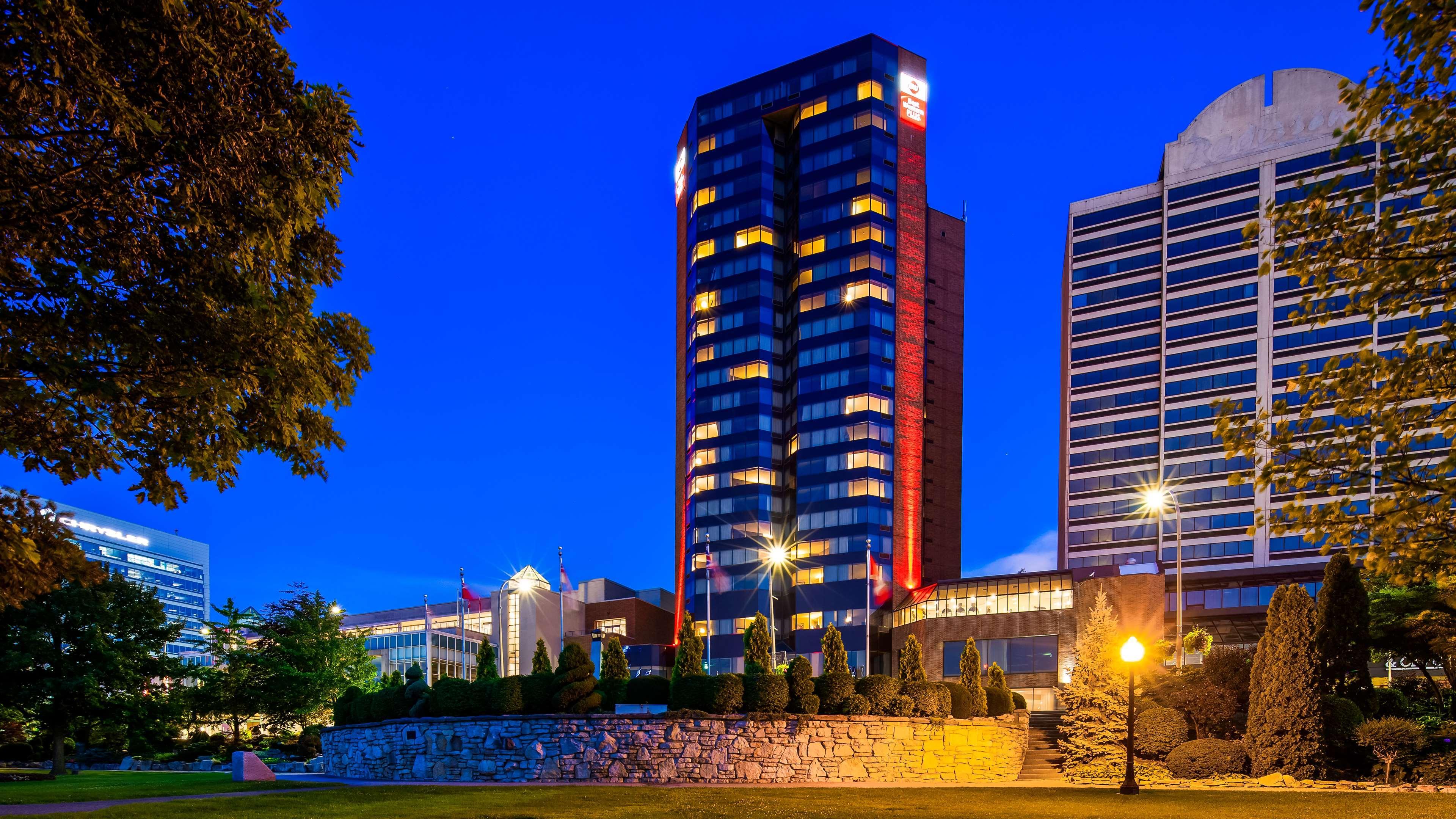 Best Western Plus Waterfront Hotel Windsor Dış mekan fotoğraf