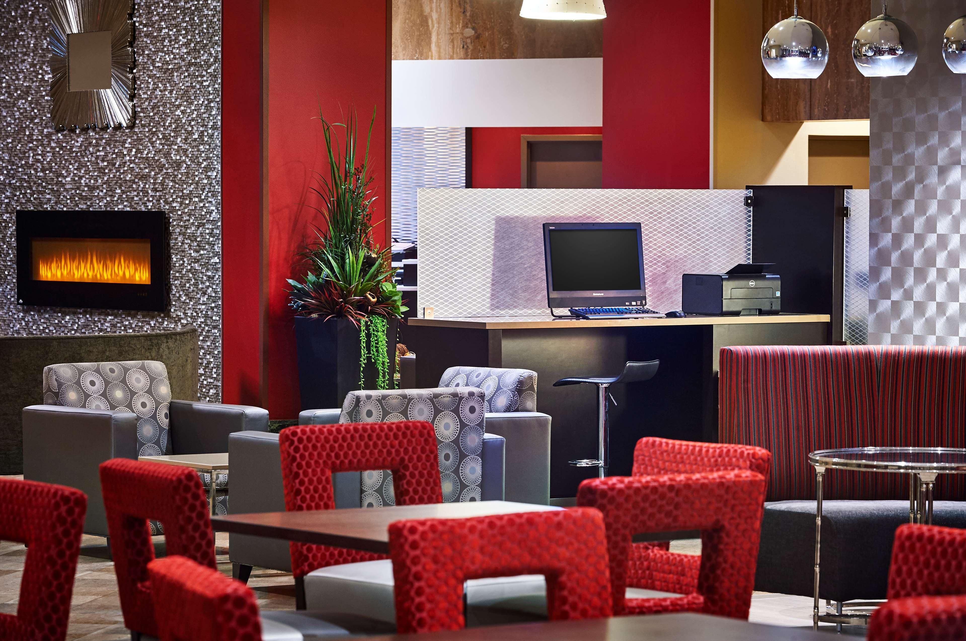 Best Western Plus Waterfront Hotel Windsor Dış mekan fotoğraf